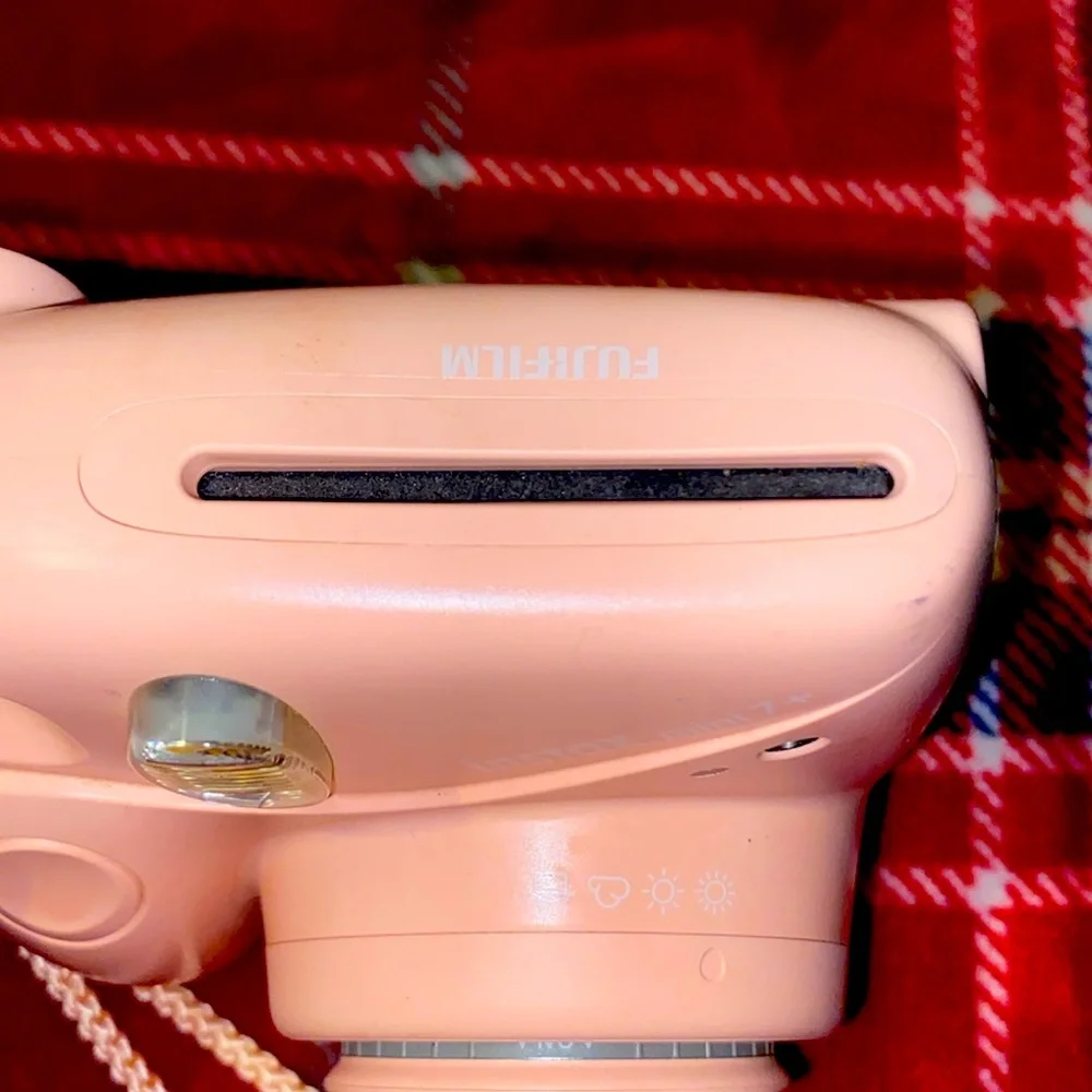 FUJIFILM insta mini 7+ pink Polaroid camera🩷